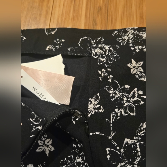 NWT Philosophy Floral Black and White Women's Skirt - Picture 6 of 8